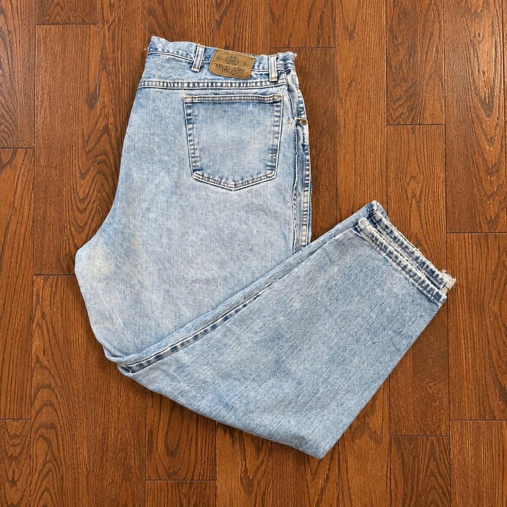 {Wrangler} Vintage blue straight-leg jeans, 42x30